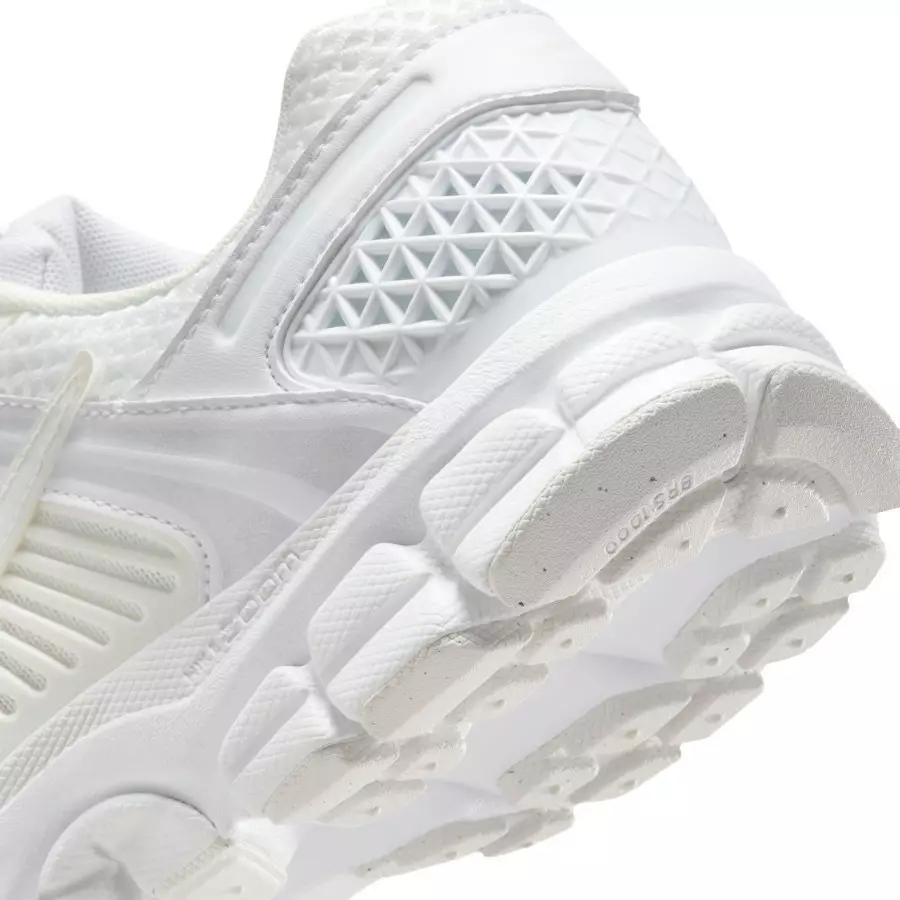 Nike-Zoom-Vomero-5-Triple-White-IB4397-100-7