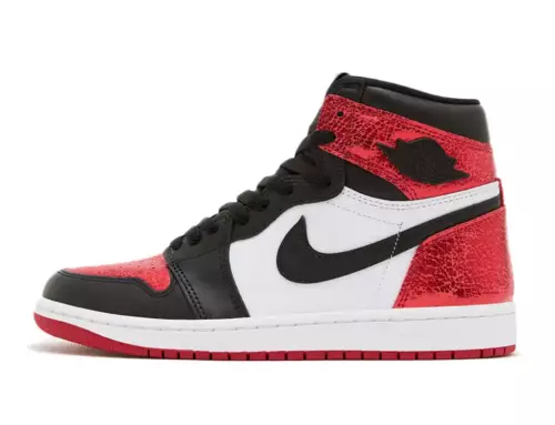 Découvrez la Air Jordan 1 “Varsity Red” en Cuir Craquelé