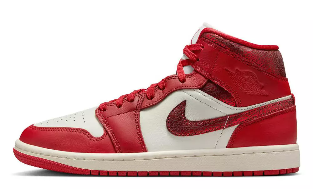 Air Jordan 1 Mid Ruby
