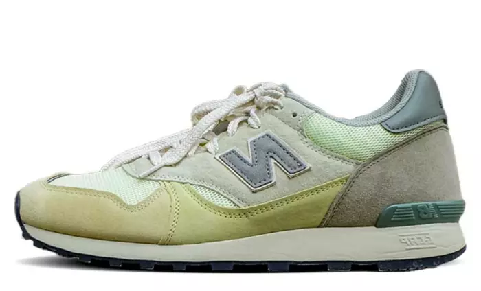 AURALEE x New Balance 475 Green