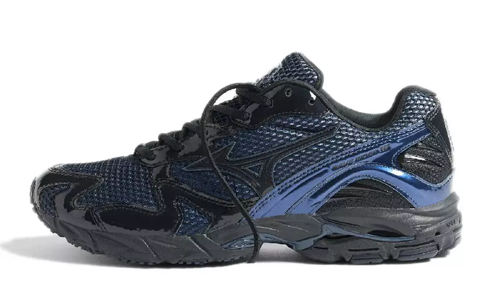 END. x Mizuno Wave Rider 10 Black