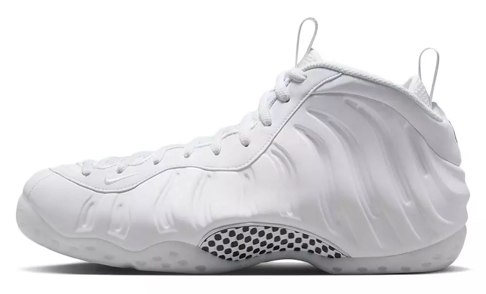 Nike Air Foamposite One Triple White