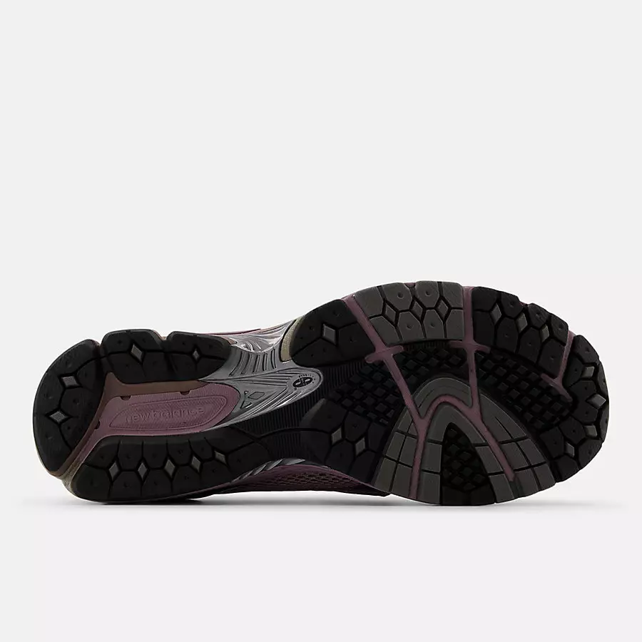 New-Balance-1906L-Loafer-Metallic-Pink-U1906LAU-4