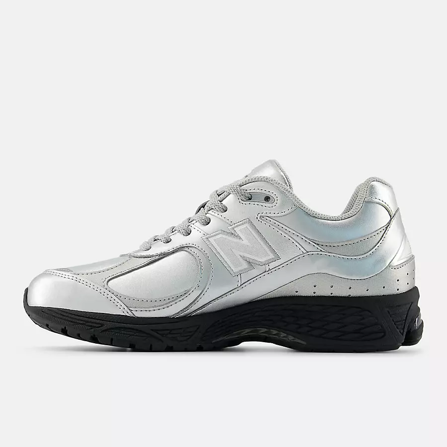 New-Balance-2002R-U2002RF-1