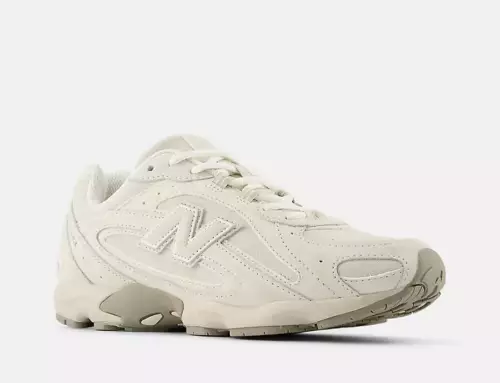 La New Balance 204L s’habille de douceur avec le coloris « Timberwolf »
