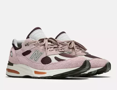 La New Balance 991v2 se pare du coloris « Brandied Apricot » pour l’été