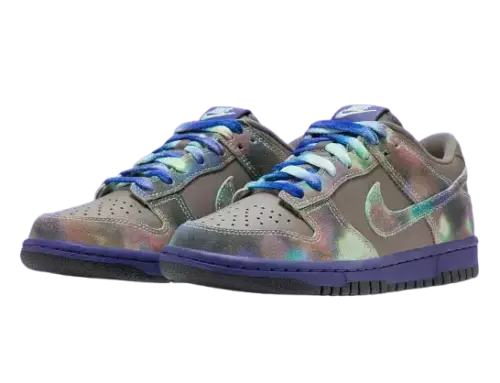 La série Nike Dunk « Panda » s’enrichit d’une version haute en couleur pour les enfants