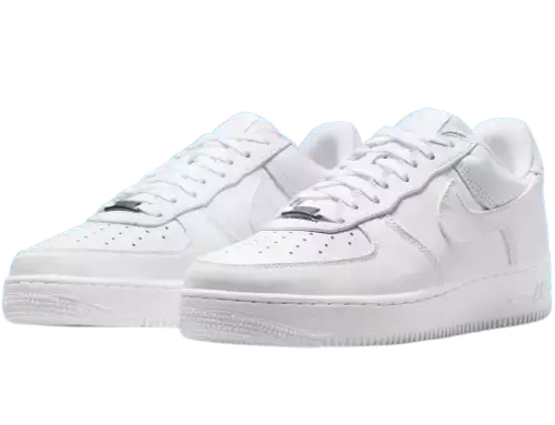 La Nike Air Force 1 Low s’offre un cuir de meilleure qualité dans son iconique « Triple White »
