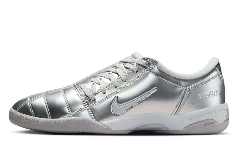 Nike Total 90 Metallic Platinum