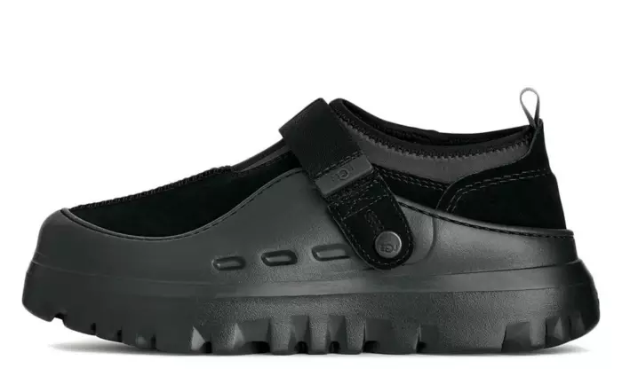 UGG PeakMod Lowcut Black