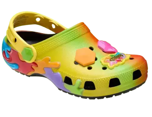 Laissez-vous tenter par la vague de saveurs avec la collaboration Gushers x Crocs Classic Clog